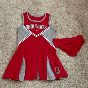 NIKE GIRLS CHEERLEADER SET! Great quality!